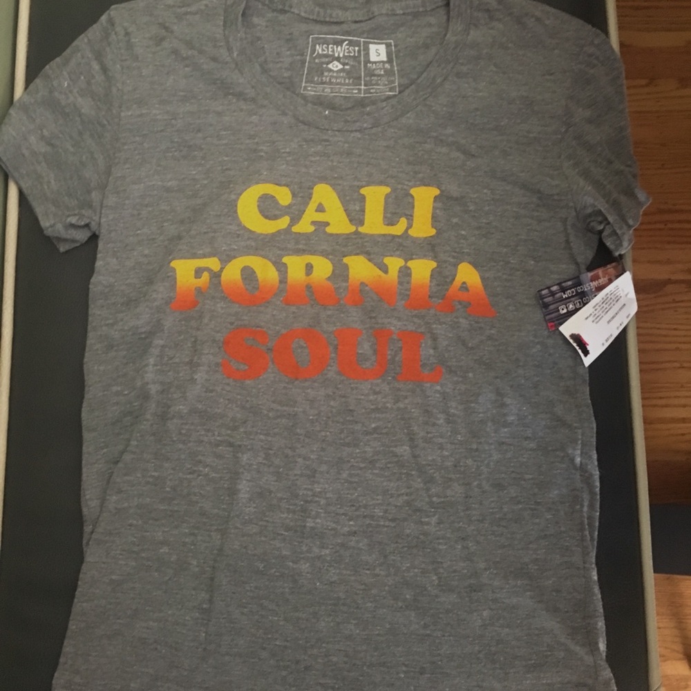 Women’s Small Graphic Tee